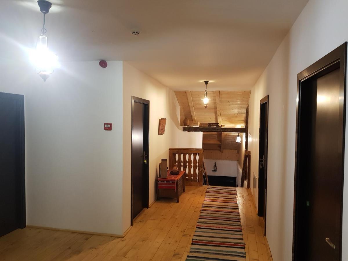 Satu Muscelean Hotel Albestii de Muscel Buitenkant foto