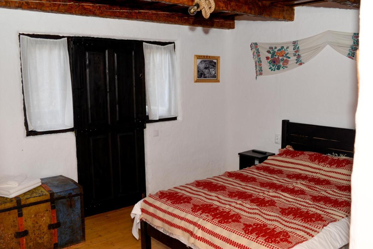 Satu Muscelean Hotel Albestii de Muscel Buitenkant foto