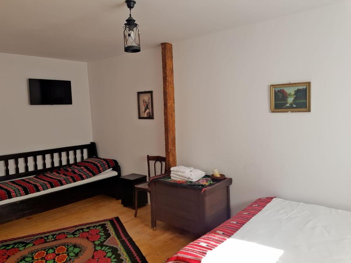 Satu Muscelean Hotel Albestii de Muscel Buitenkant foto