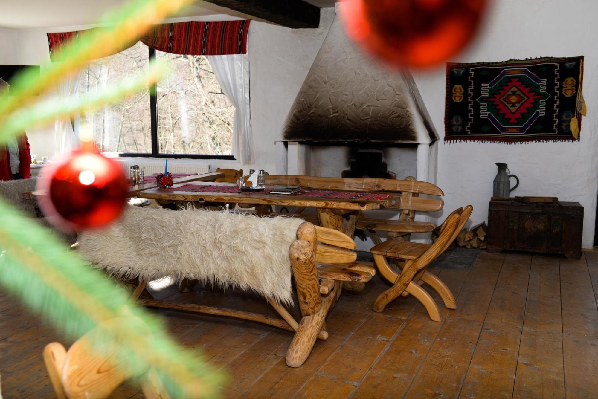 Satu Muscelean Hotel Albestii de Muscel Buitenkant foto